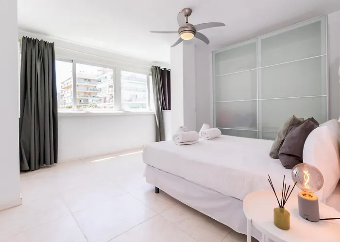 Centro Con Piscina Miramar Apartmán *