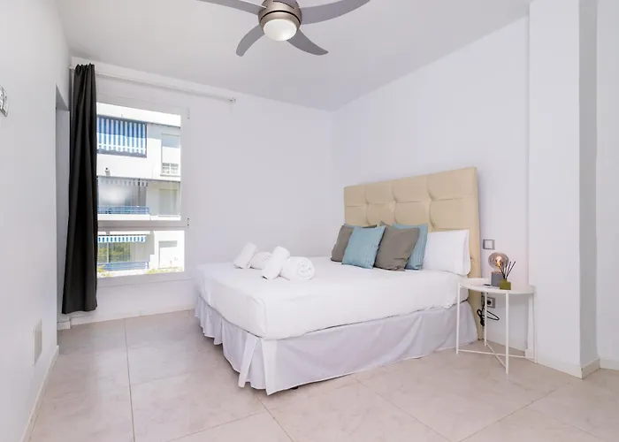 Centro Con Piscina Miramar Apartmán *